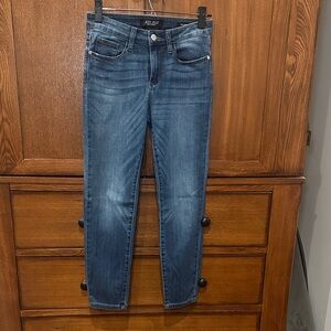 Judy Blue Women's Dark Blue Skinny Jeans